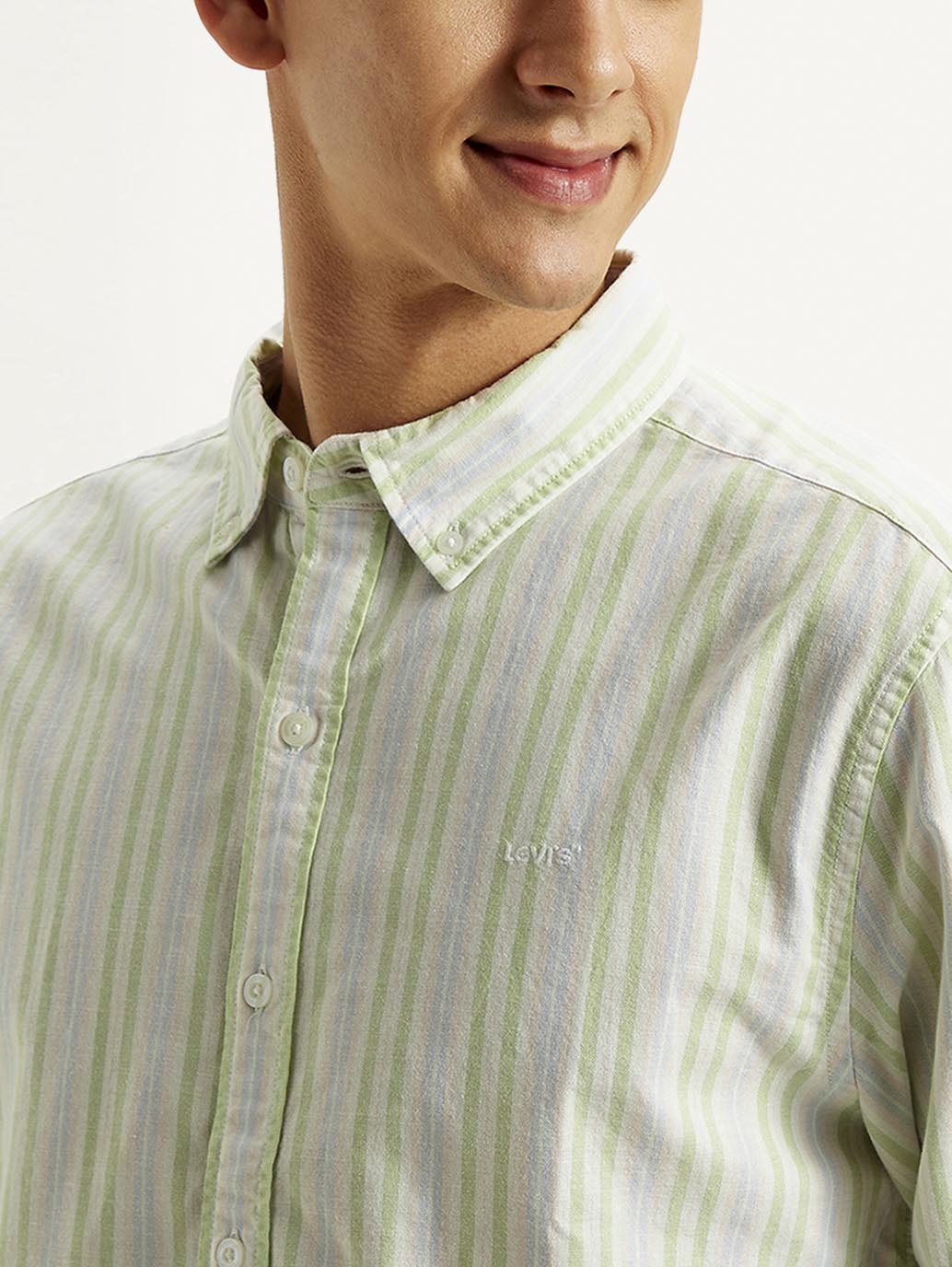 Men's Striped Slim Fit Oxford Shirt - Detail View