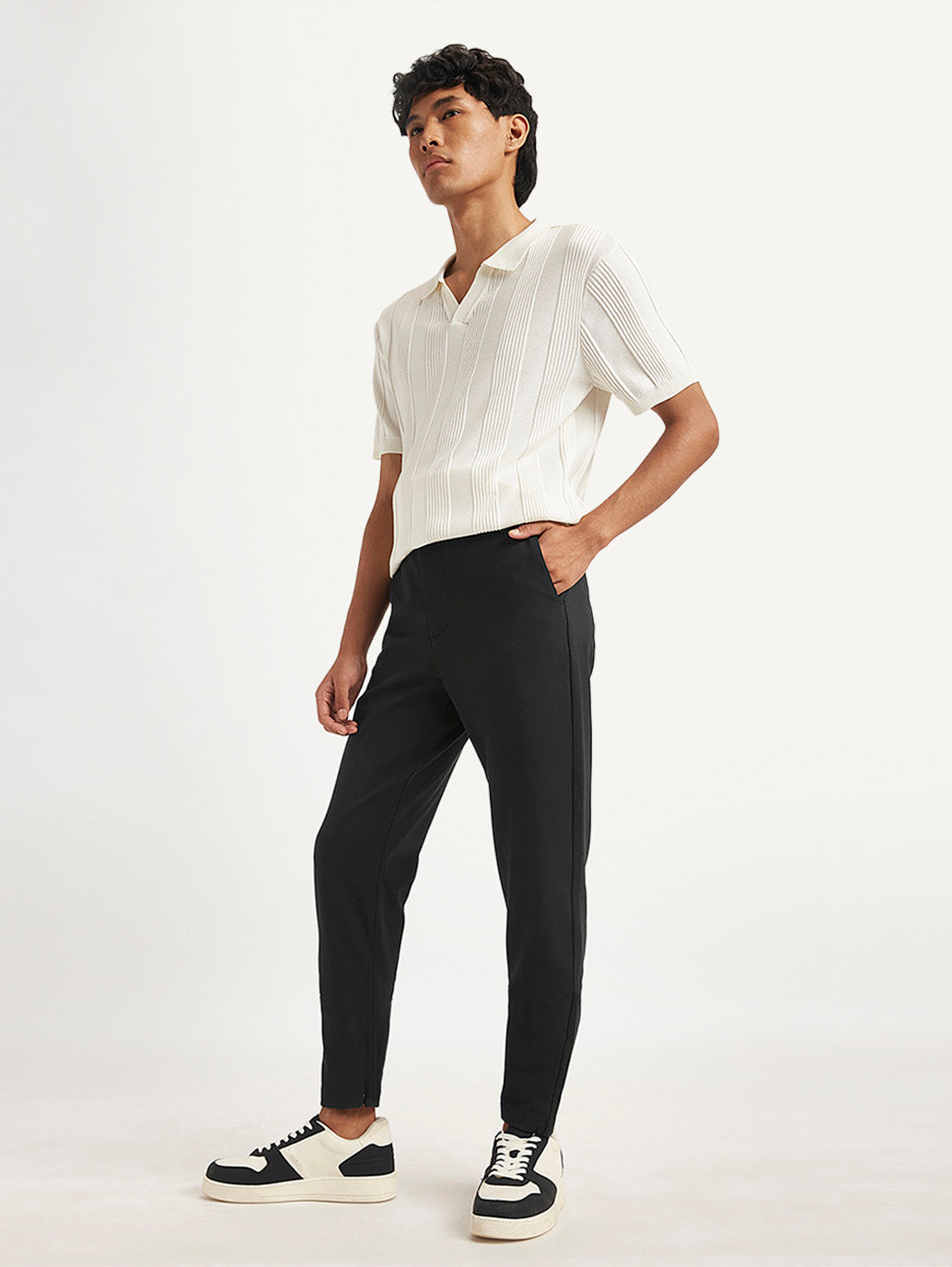 Men's Black Regular Fit Trousers - 7433c92e-2c42-47a5-89e2-94a1b5a20b1e View