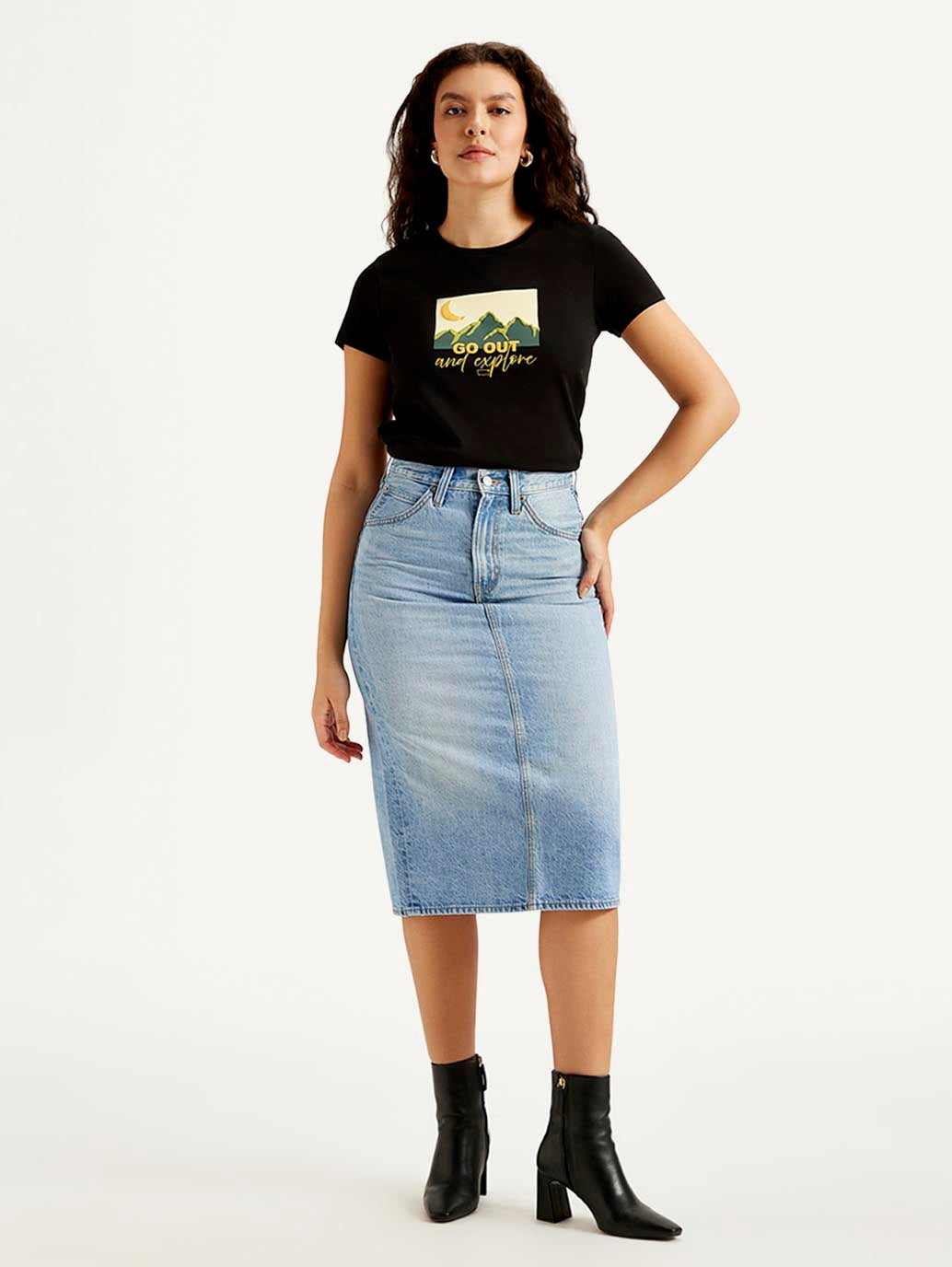 Women's Mid Rise Light Blue Regular Fit Skirt - Front View