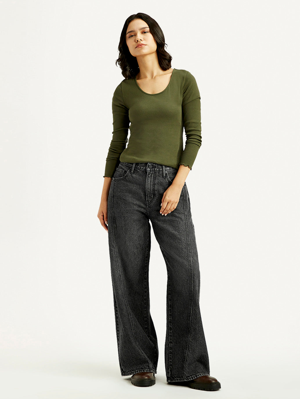 Women's Black XL Straight Loose Fit Mid Rise Jeans - Front View