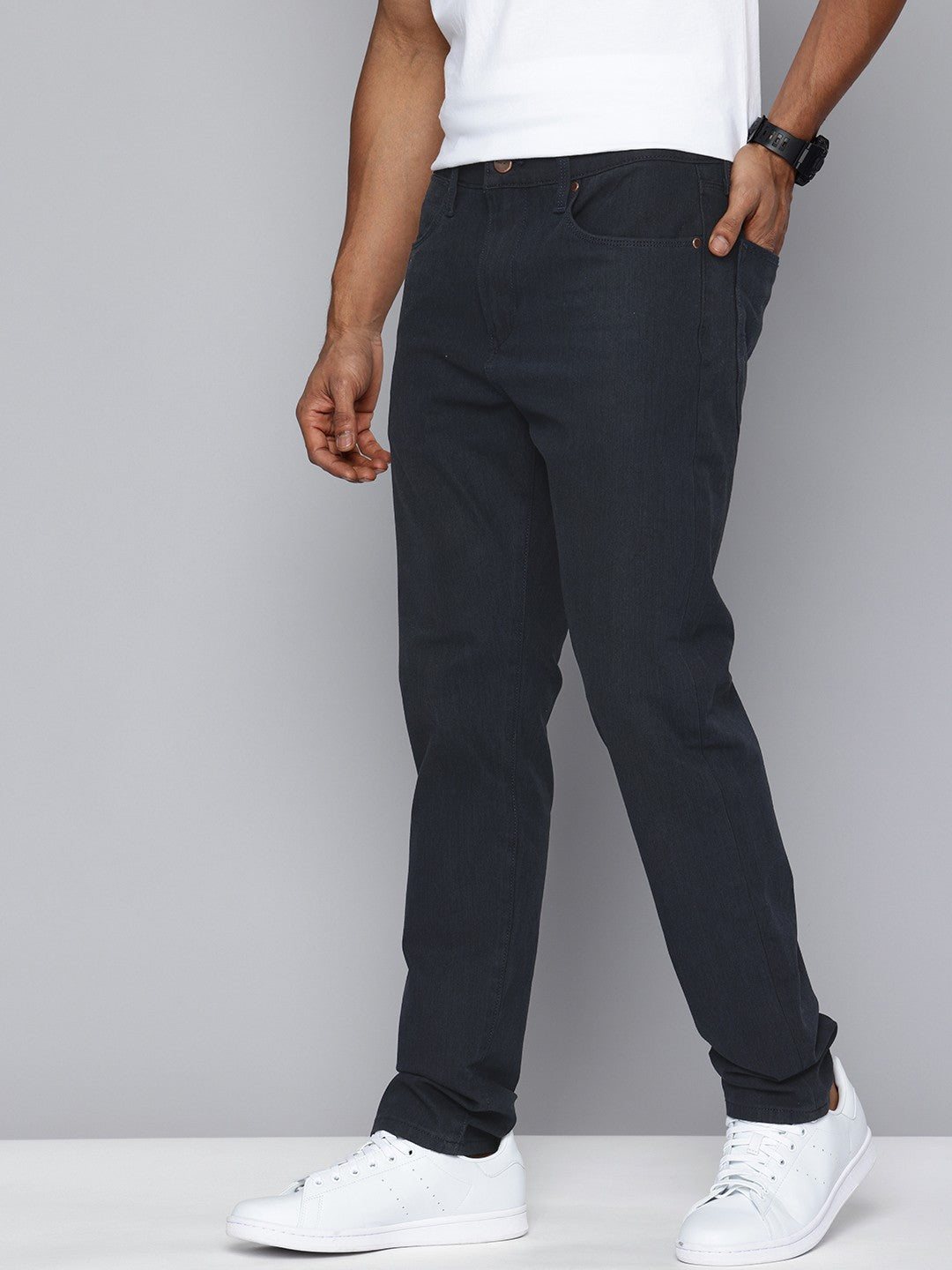 Men's Redloop 512 Navy Blue Slim Tapered Fit Mid Rise Jeans - 0d7b13e9-68ca-4a99-909b-5058abf98bbc1736400590298-Levis-Men-Jeans-1811736400589604-2 View