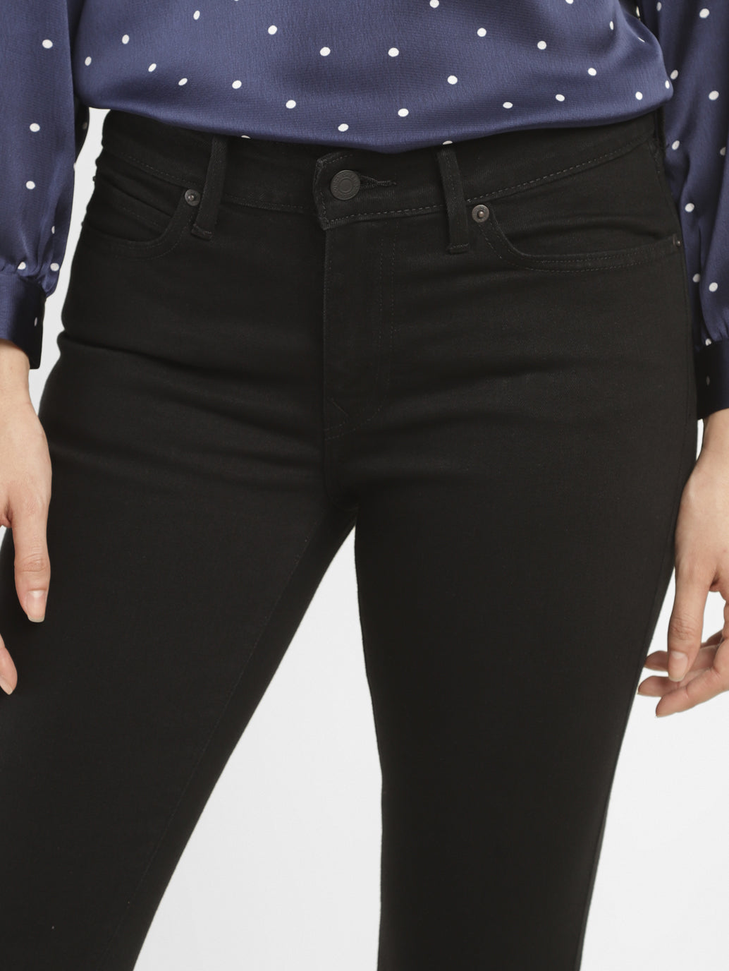 Women's 711 Black Skinny Fit Mid Rise Jeans - FrontDetails View