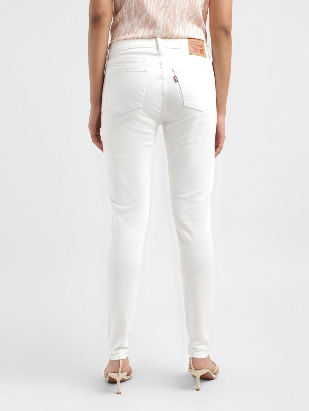 Women's 711 White Skinny Fit Mid Rise Jeans - e02daf5c-d7b9-4843-b916-2b1c010ecd19 View