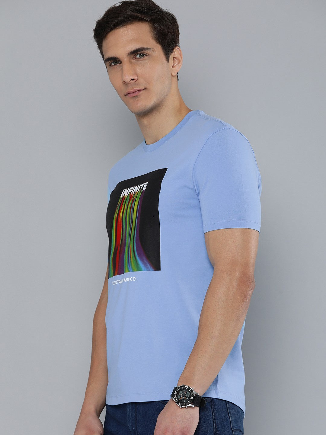 Men's Graphic Print Crew Neck T-shirt - 21739e68-b3e8-4486-84c9-9095eb7c79ea1648033594488-Levis-Men-Tshirts-9491648033593979-3 View