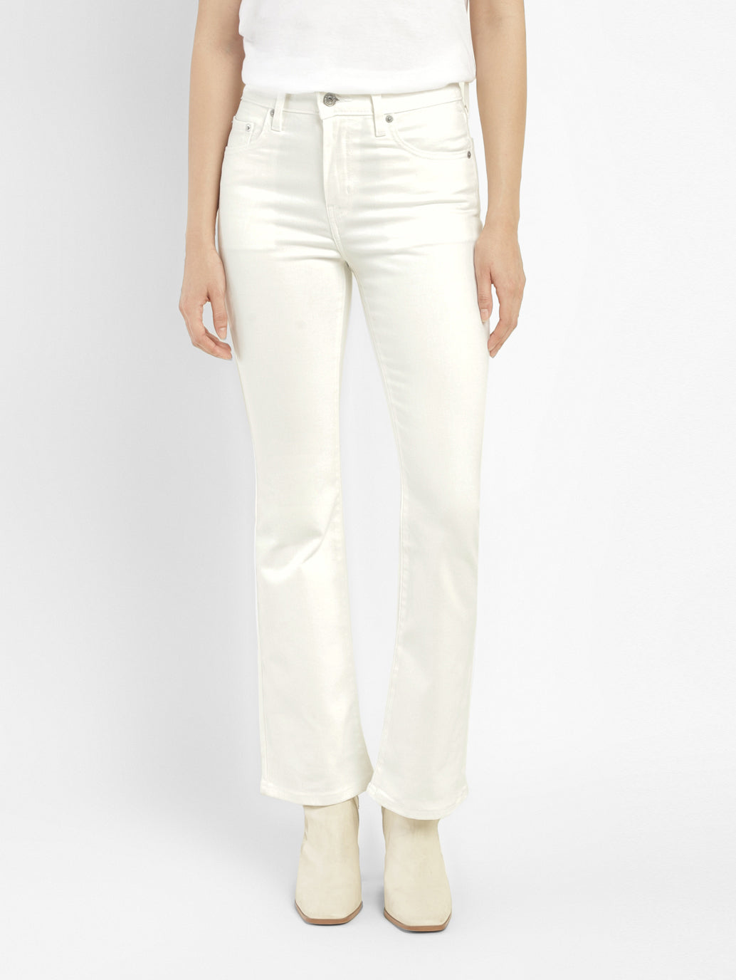 Women's 725 White Flared Fit High Rise Jeans - 60237260-bdc6-4fdd-90aa-0a6aa62587e6 View