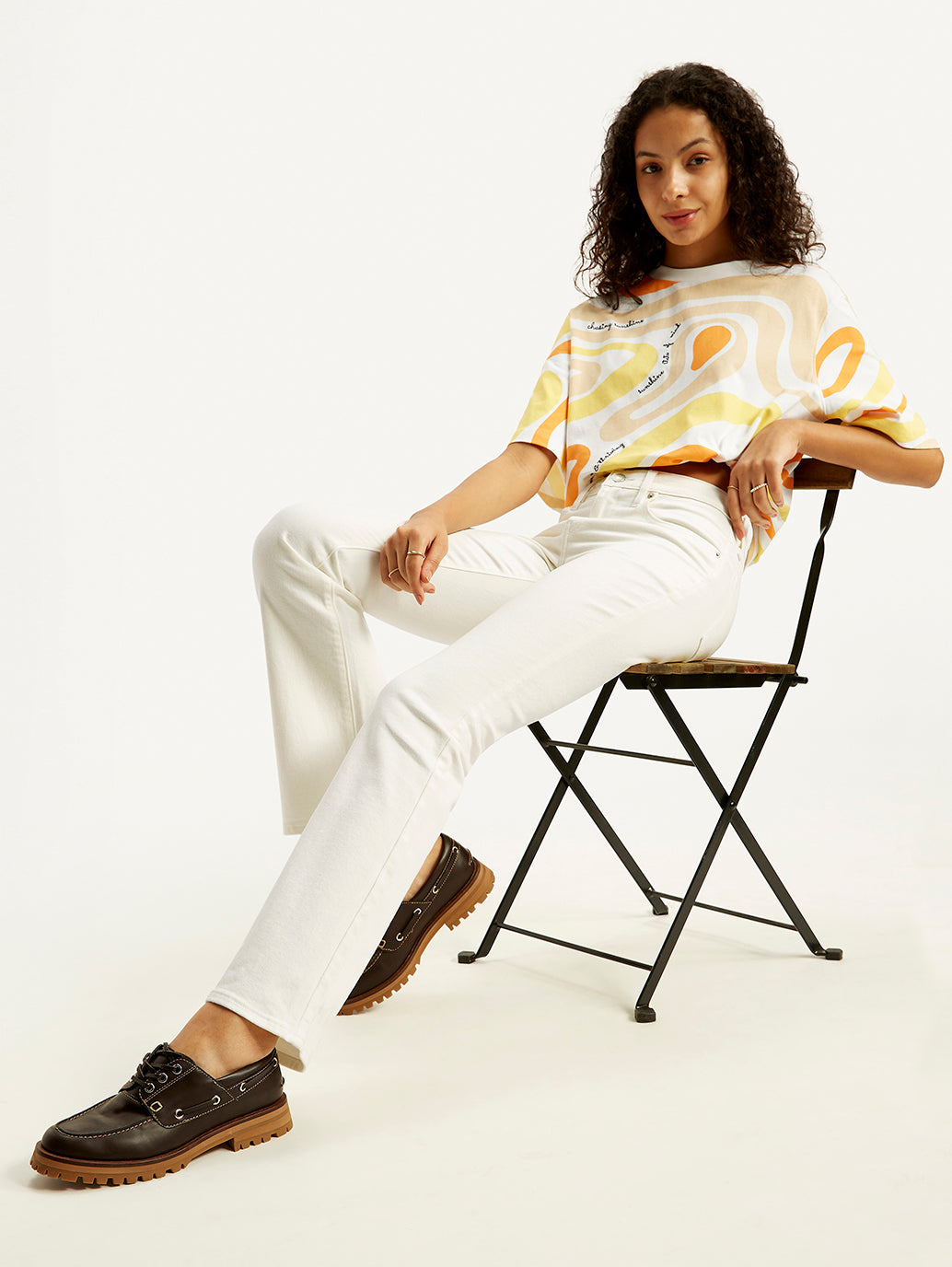 Women's 725 White Flared Fit High Rise Jeans - Elevated View