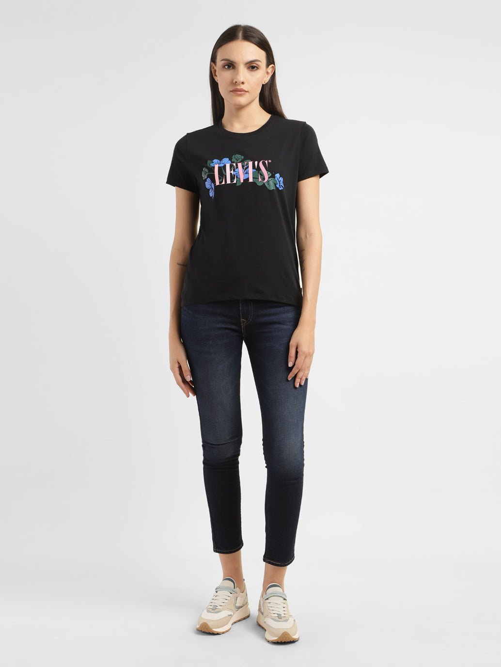 Women's Graphic Print Regular Fit T-shirt - 74b273d2-ebe5-48ee-8c08-ff590b7f8e83 View