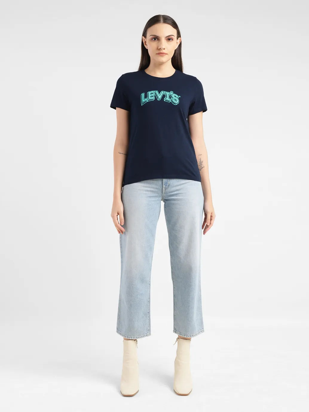 Women's Brand Logo Crew Neck T-shirt - 17d3b8e0-e96e-480f-8b05-fad04c4ef5e6 View