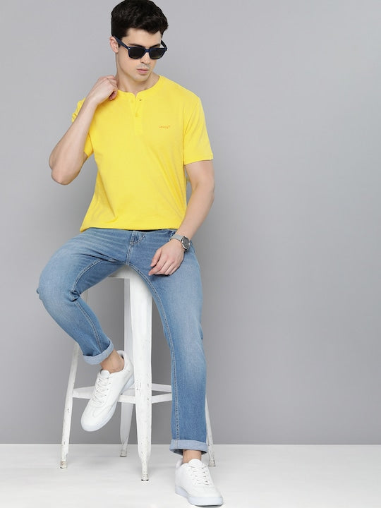 Men's Solid Henley T-shirt - 35dd3e9a-6c0e-4be0-8f3a-d24070e05cc41678519205348-Levis-Men-Tshirts-9041678519204765-5 View
