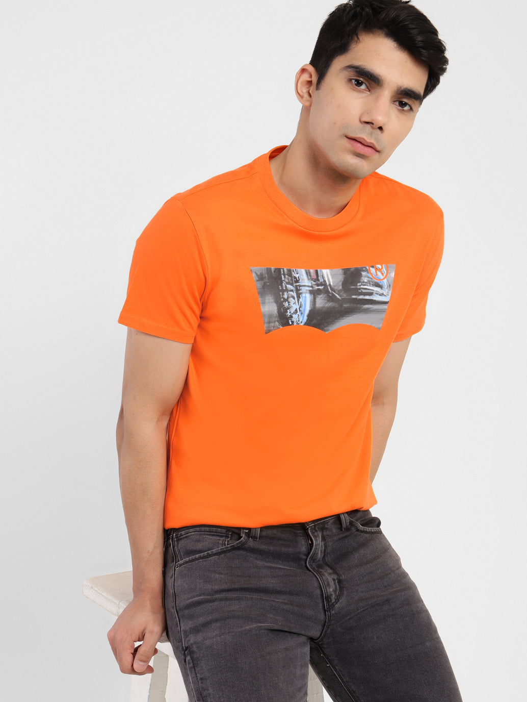 Orange - 0a25bf34-86b9-45a6-9b6e-16b714a80bc3 View