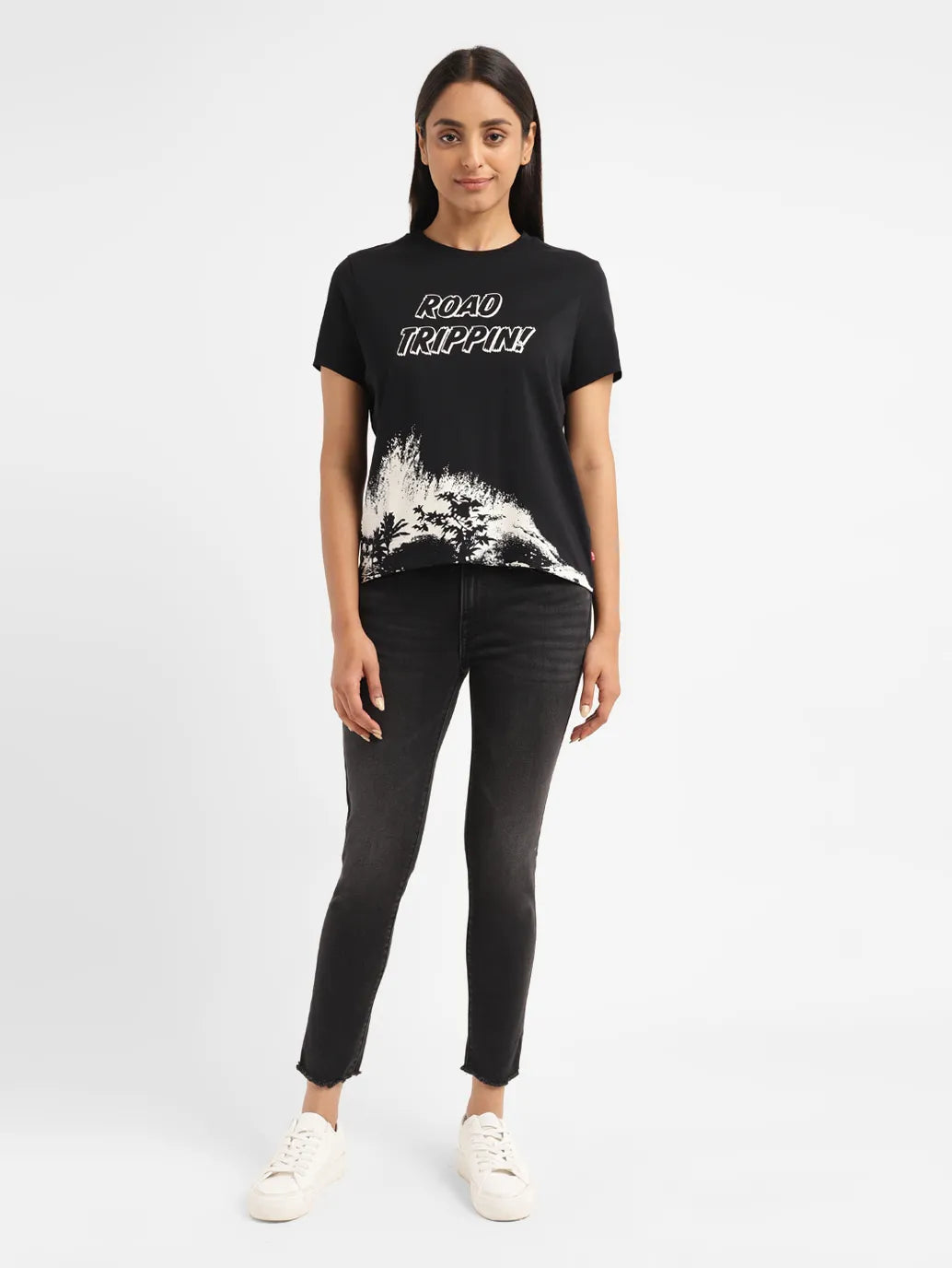 Women's Graphic Crew Neck T-shirt - b5caf9ee-a6d7-4118-b6b5-d839adec3f76 View