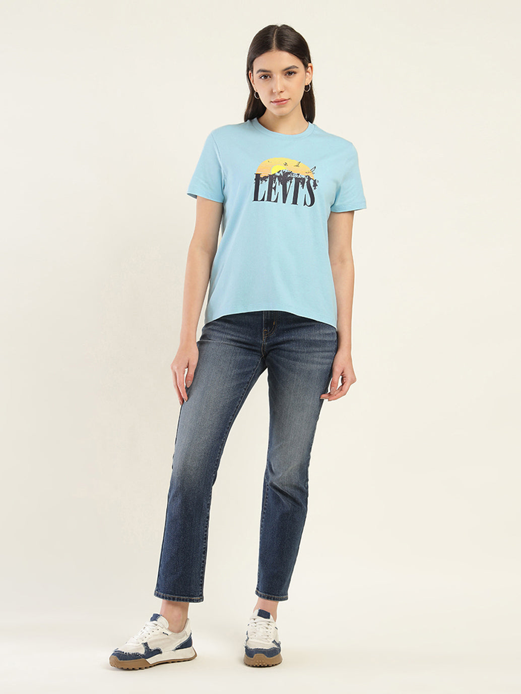 Women's Graphic Print Relaxed Fit T-shirt - ModelFront View