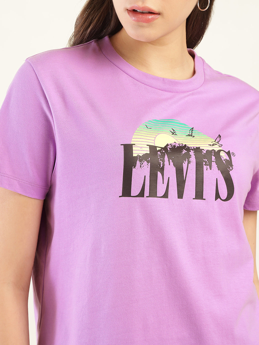 Women's Graphic Print Relaxed Fit T-shirt - Detail View