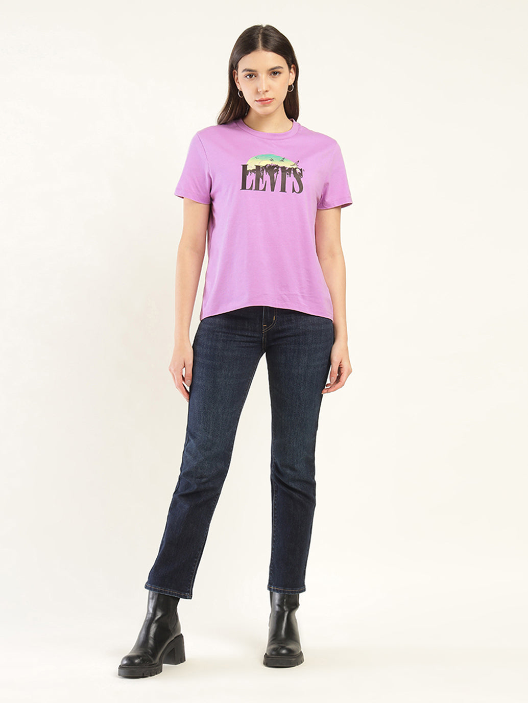 Women's Graphic Print Relaxed Fit T-shirt - ModelFront View