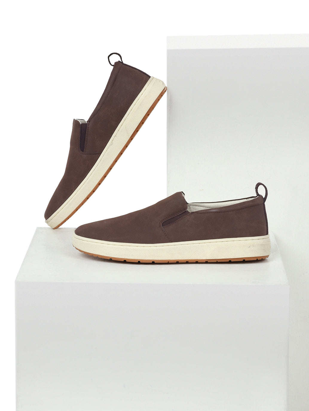 Men's Nomad Brown Casual Slip On - Style View