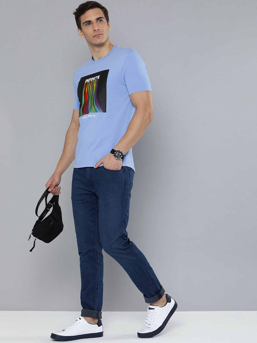 Men's Graphic Print Crew Neck T-shirt - 91be7493-c71d-4482-af14-e5959df3749a1648033594471-Levis-Men-Tshirts-9491648033593979-5 View