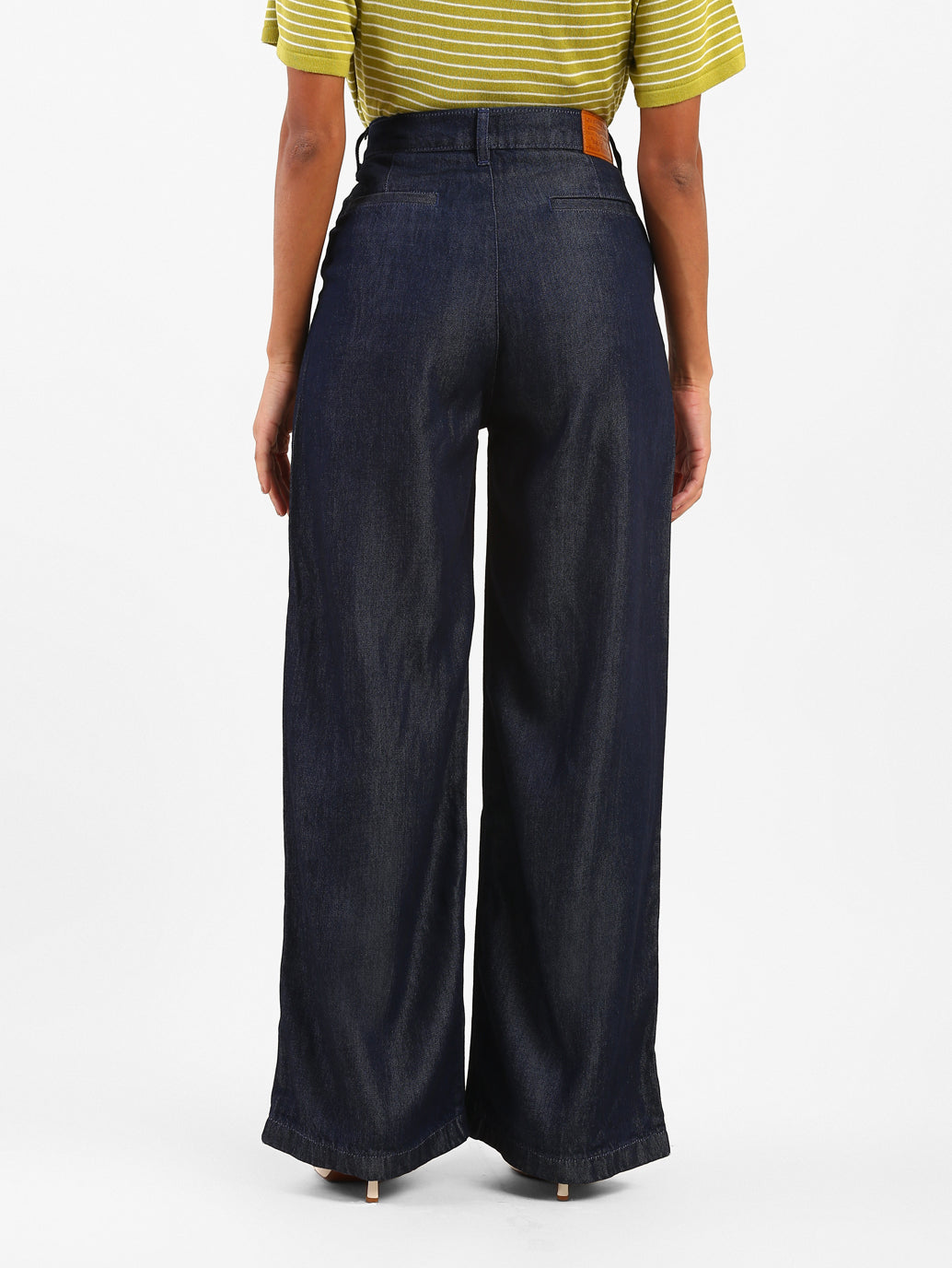 Women's Blue Pleated Loose Straight Fit High Rise Jeans - 55b844c7-b70d-409a-a7ac-79329815db74 View