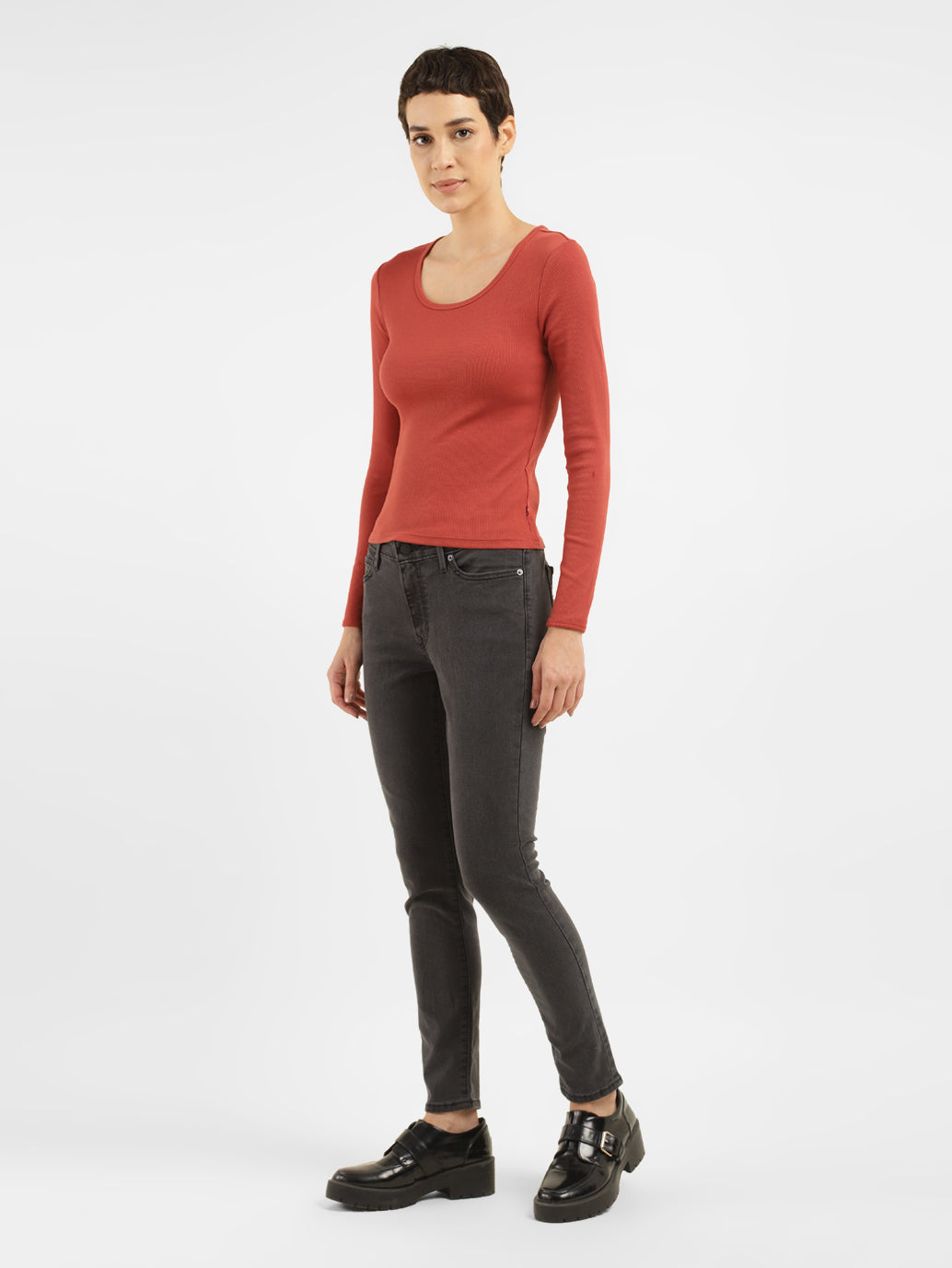 Women's Solid Scoop Neck T-Shirt - e8e7a1ae-58c2-46a4-acd7-d41b16394406 View