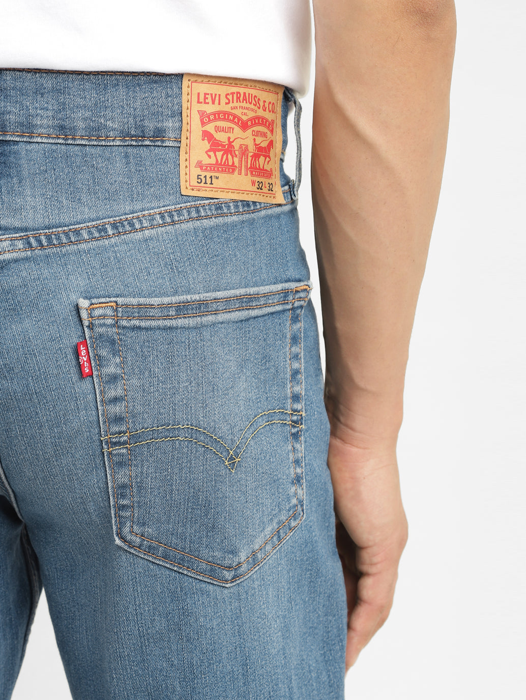 Men's 511 Blue Slim Fit Mid Rise Jeans - BackDetails View