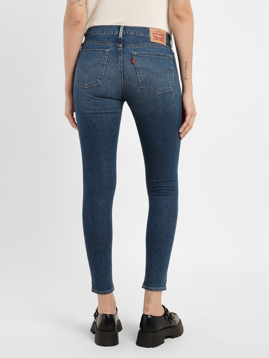 Women's 710 Blue Skinny Fit Mid Rise Jeans - f147e9e9-9c48-4fe4-bea8-3fb3c0f12453 View