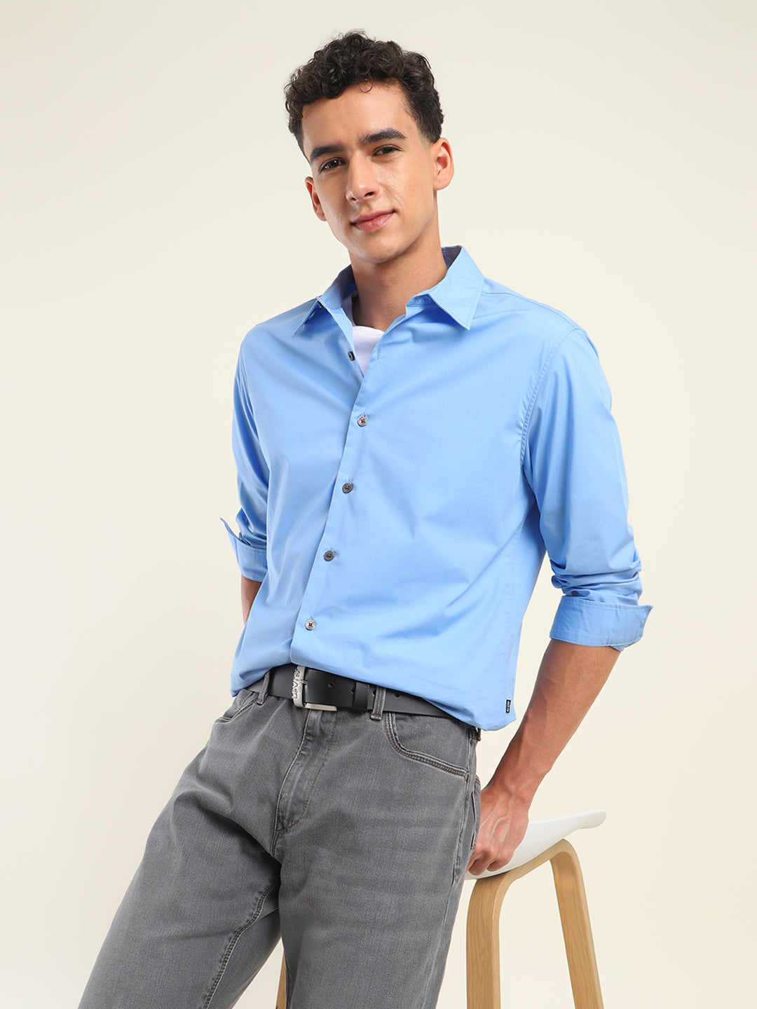 Men's Redloop Solid Spread Collar Shirt - Styleshot View