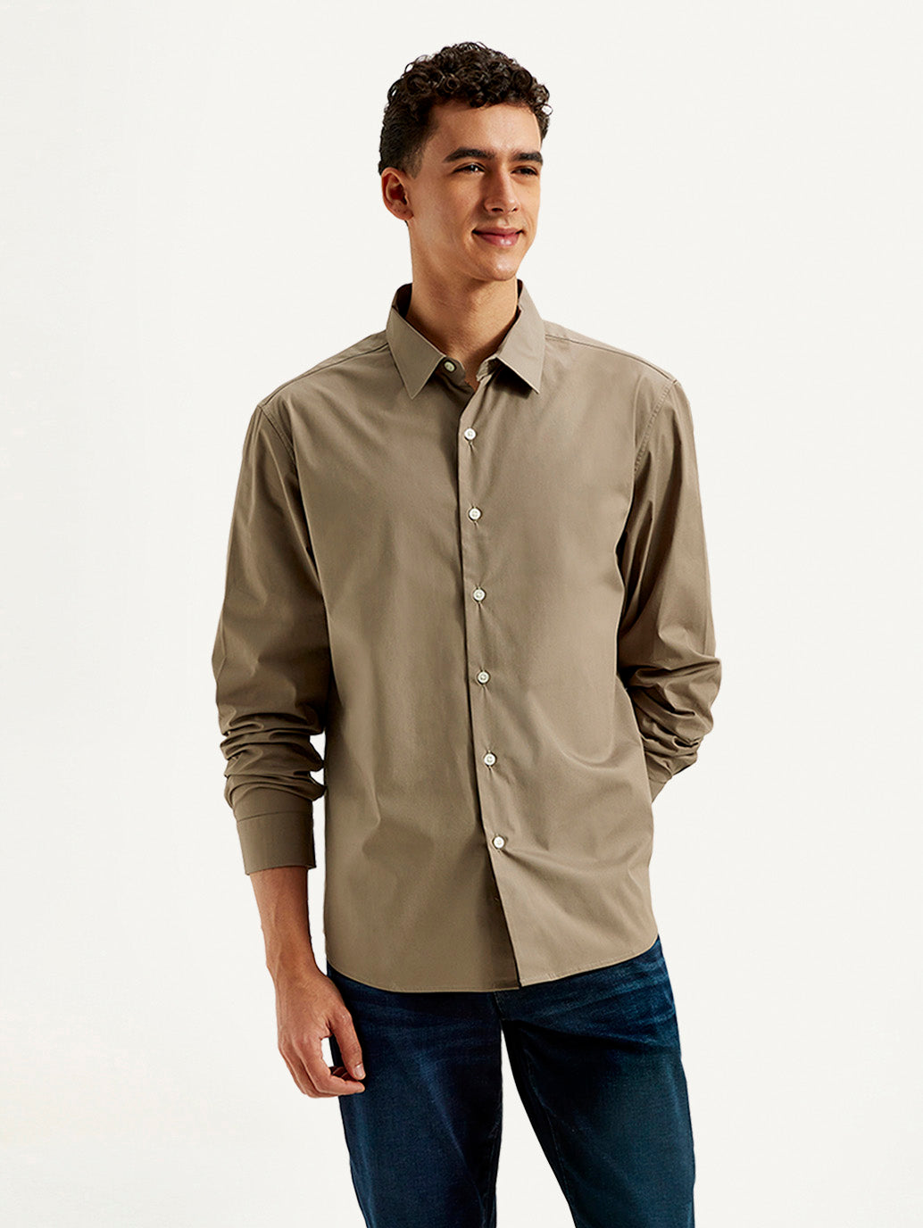 Men's Redloop Solid Slim Fit Shirt - Front View