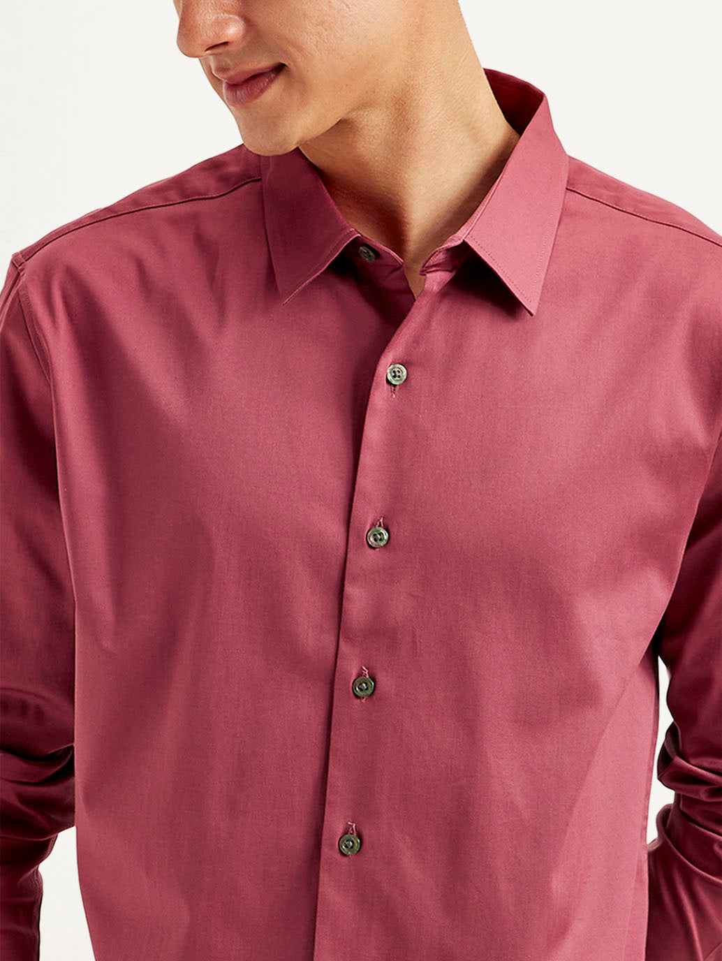Men's Redloop Solid Slim Fit Shirt - Detail View