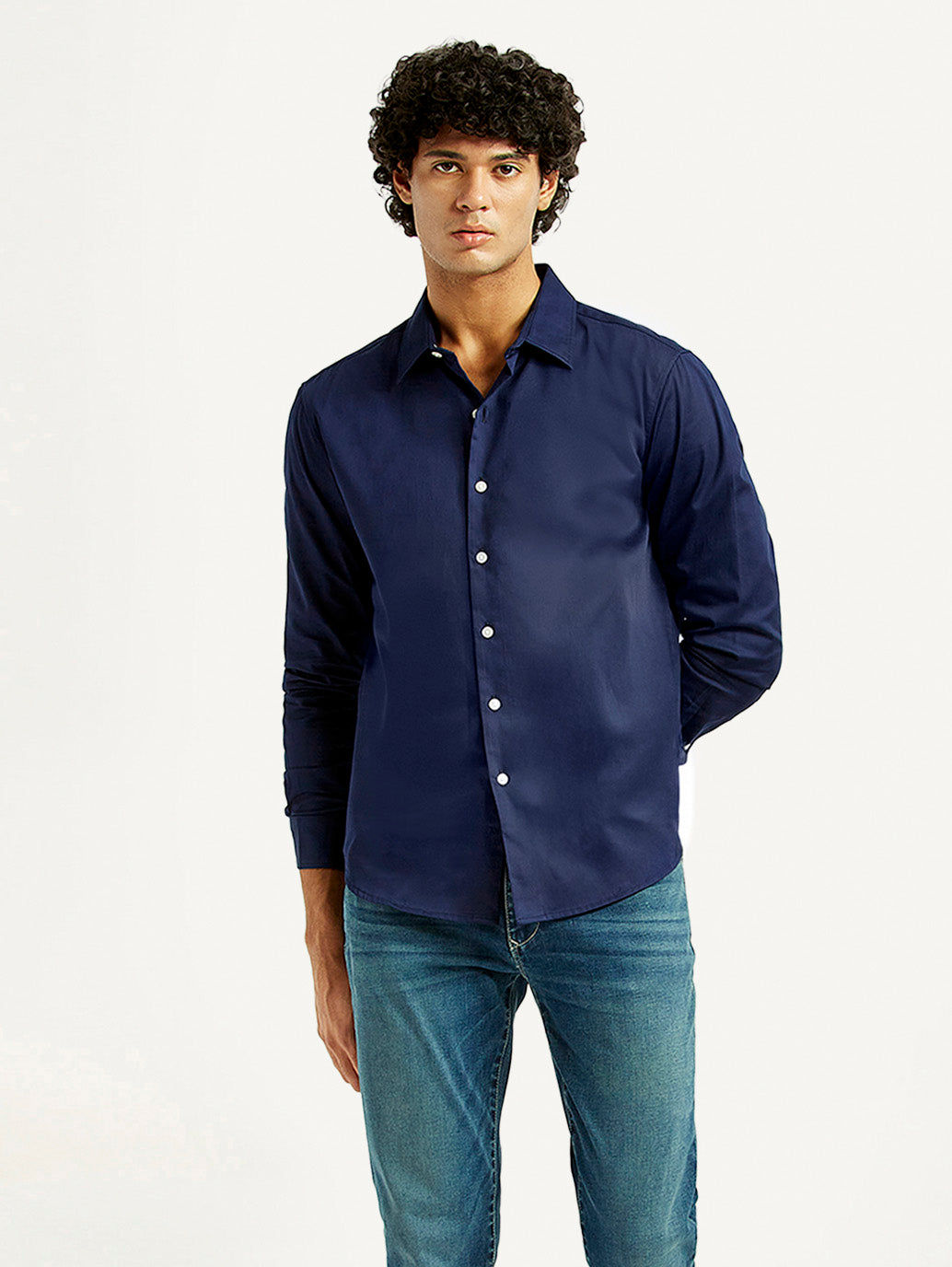Men's Redloop Solid Slim Fit Shirt - Styleshot View