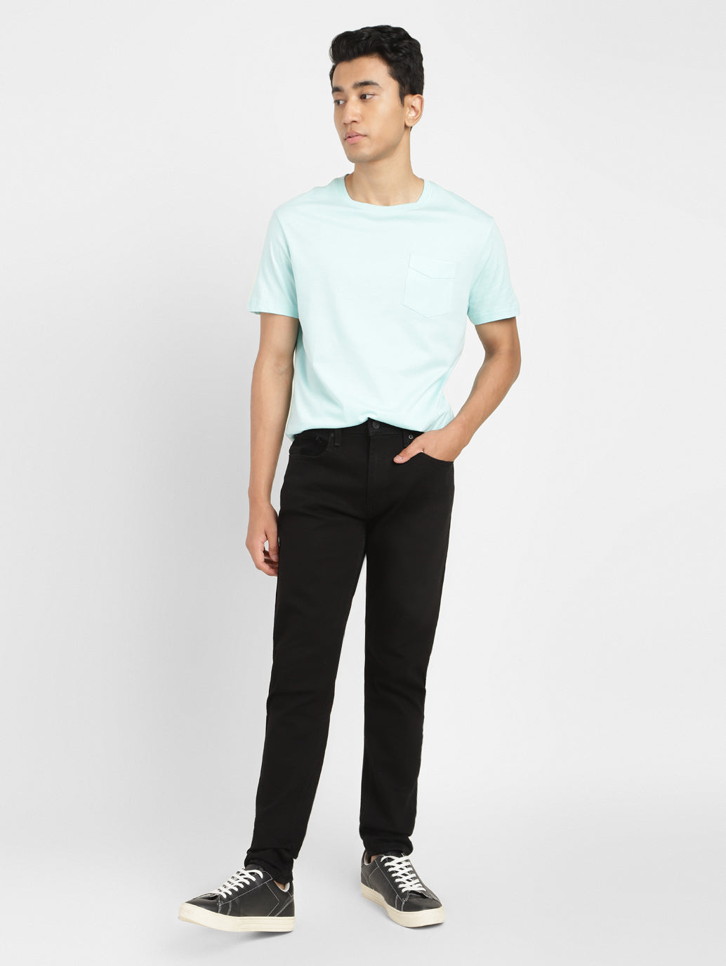 Men's 512 Black Slim Tapered Fit Mid Rise Jeans - 3d52be36-df8c-42e5-8463-4c89bfd6b719 View