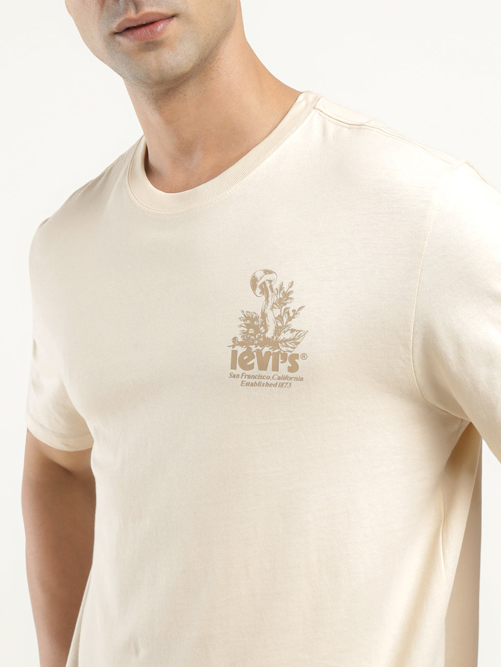 Men's Graphic Print Crew Neck T-Shirt - Detail View