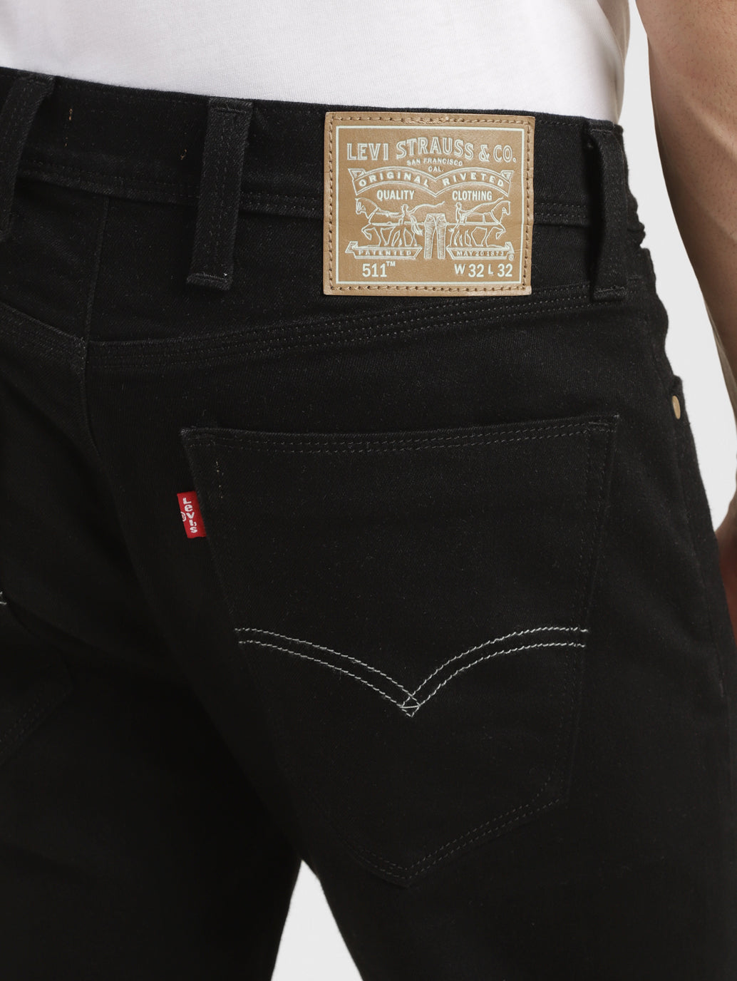 Men's 511 Black Slim Fit Mid Rise Jeans - 87dac271-8eb5-4188-b1dc-5711f5f69401 View