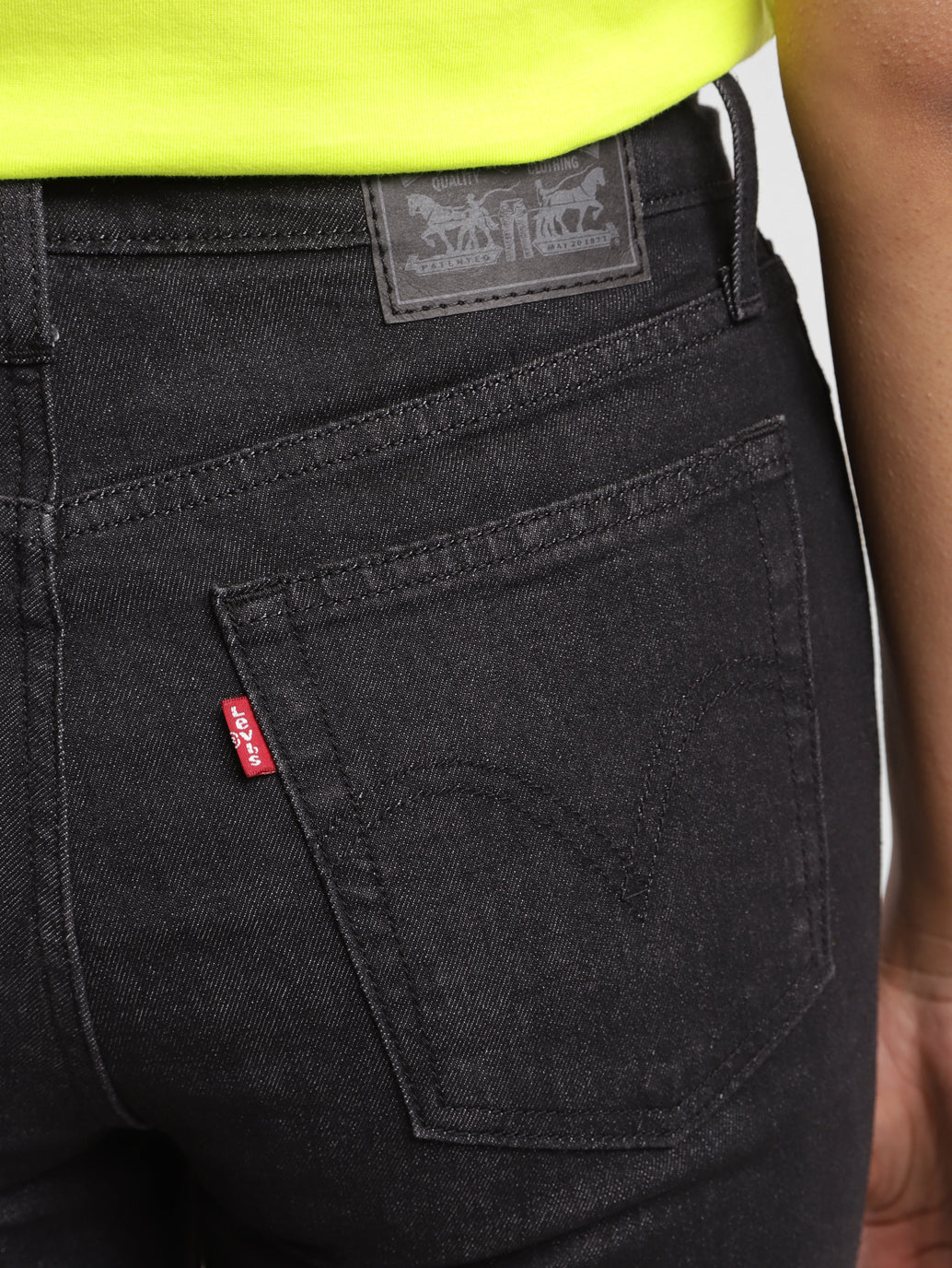 Women's Black Wedgie Straight Fit Mid Rise Jeans - 24b010c9-d19e-44a1-9301-64f30626d2a3 View