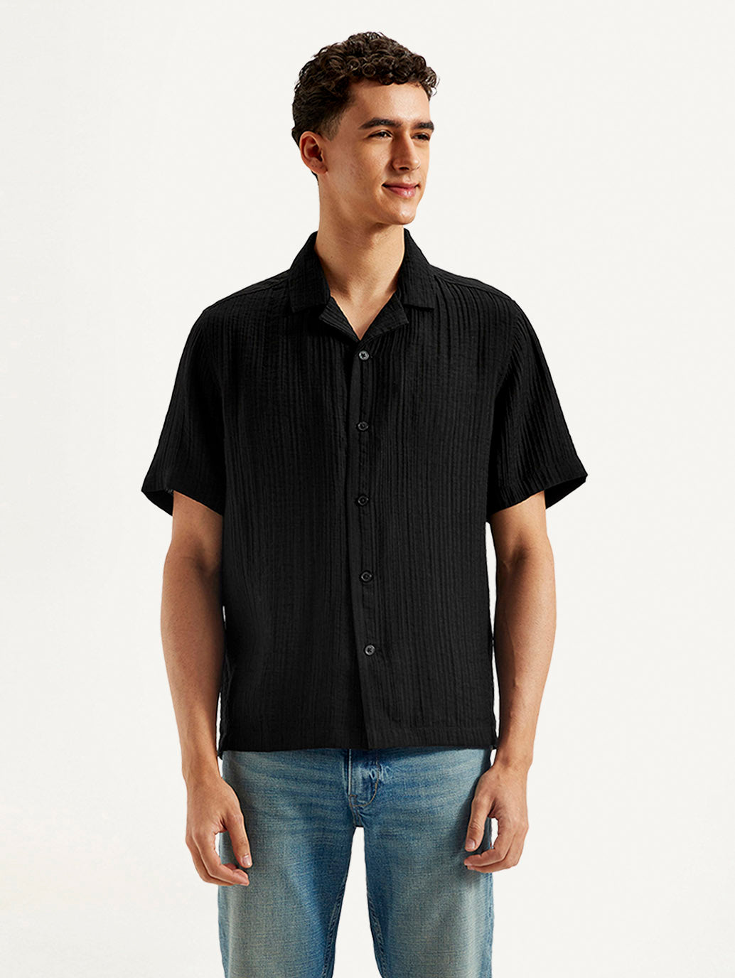 Men's Resort Collar Textured Relaxed Fit Shirt - Front View