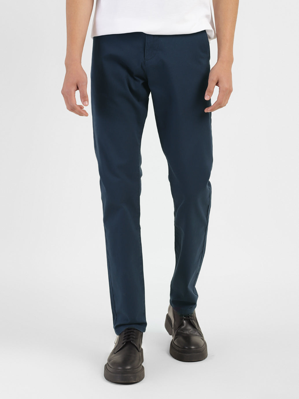 Men's 512 Blue Slim Tapered Fit Chinos - 5f5b13e7-8e34-41fa-9291-076fb9a6f412 View