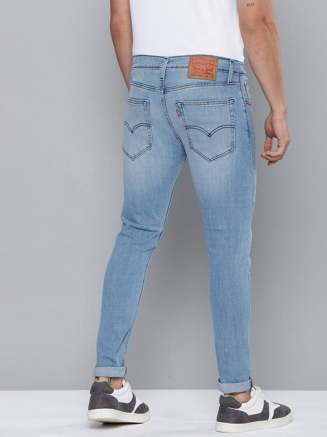 Men's Blue Skinny Fit Mid Rise Jeans - a6cb736d-7699-40cf-a633-cf4ce0929d591705643922945-Levis-Men-Jeans-2551705643922623-3 View