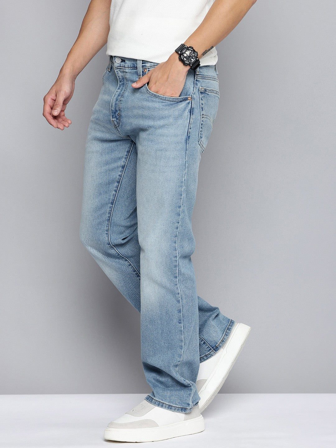 Men's 517 Light Blue Bootcut Fit Mid Rise Jeans - e02245c1-11d2-4b2f-b7a5-7840cf97e72c1729838561563-Levis-Men-Jeans-1641729838560935-2 View