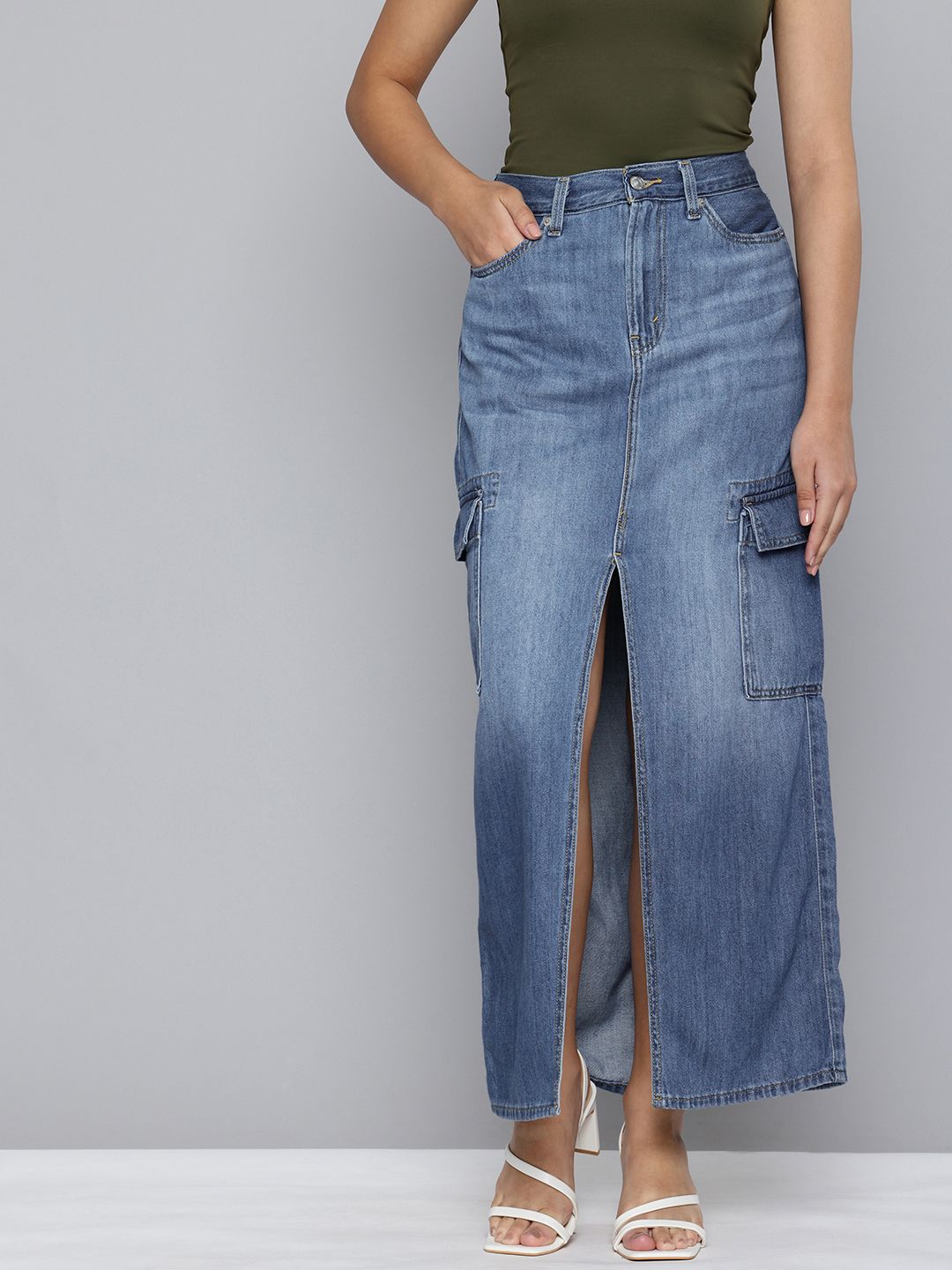 Women's Mid Rise Blue Solid Skirt - f0b03d9b-a829-4c5d-9bce-e79e6df5c9751731414016737-Levis-Women-Skirts-1641731414016216-2 View