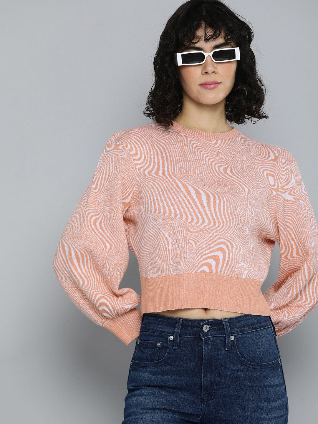 Women's Abstract Print Crew Neck Sweater - f4c0d626-d2c9-4519-98a9-dda81a7f7d921698903396908-Levis-Women-Sweaters-7721698903396488-1 View