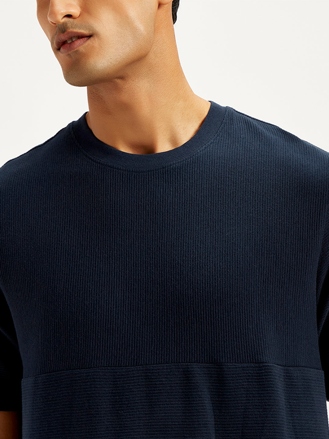 Men's Textured Regular Fit T-Shirt - Detail View