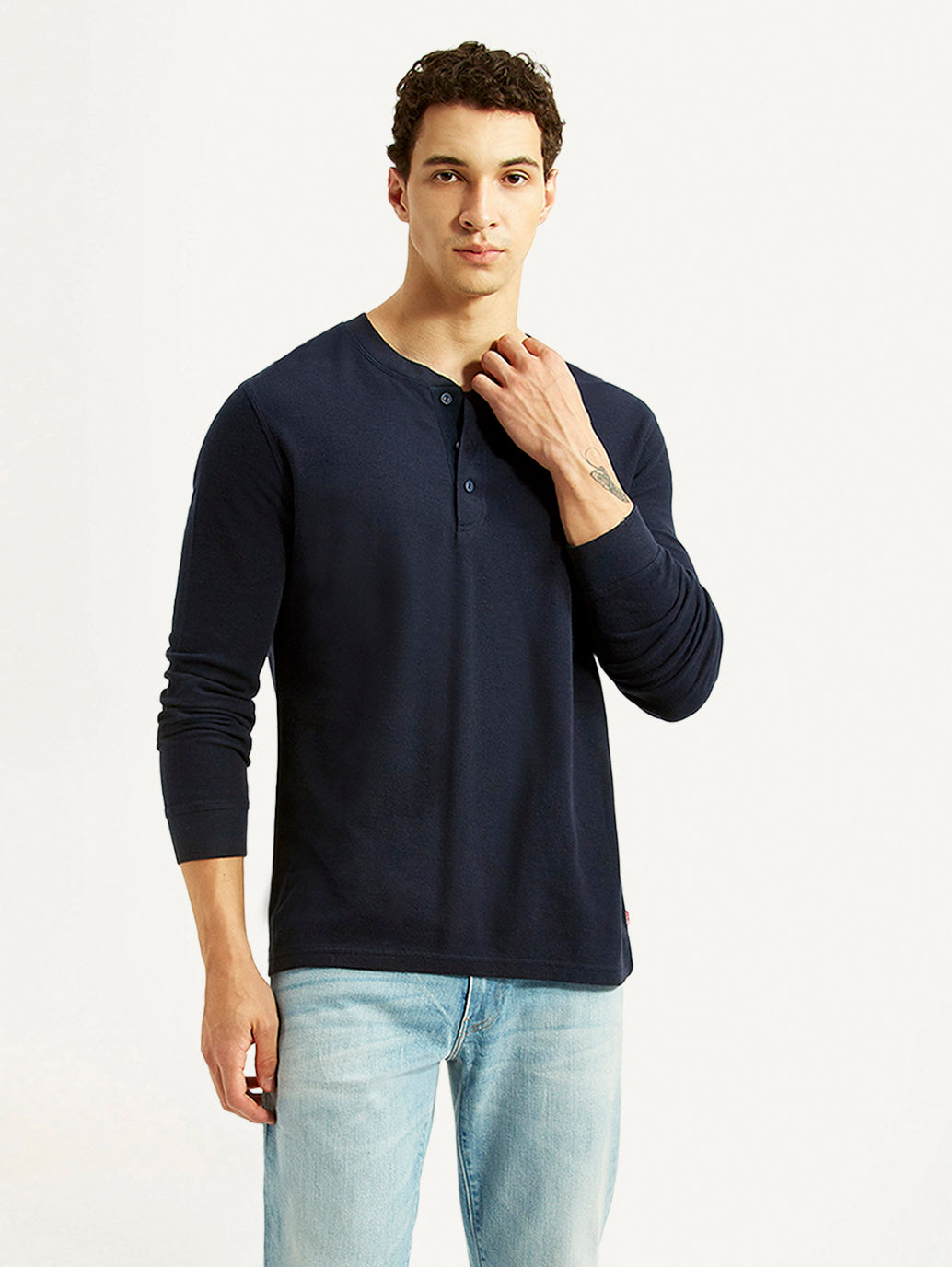 Men's Solid Navy Henley Neck T-shirt