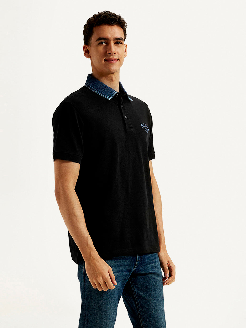 Men's Solid Slim Fit T-shirt - Side View
