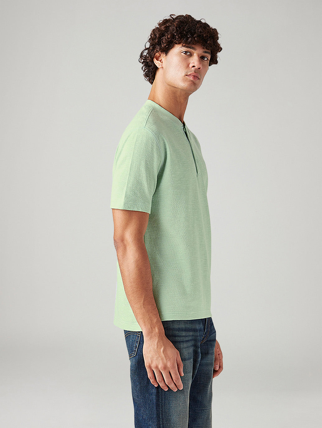 Men's Solid Regular Fit Ribbed T-Shirt - Side View