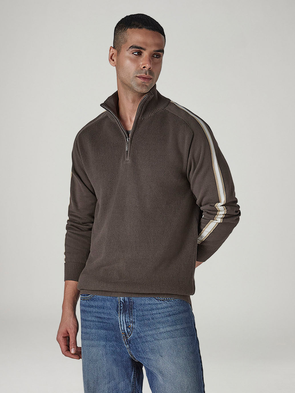 Men's Solid Regular Fit Sweater - Styleshot View