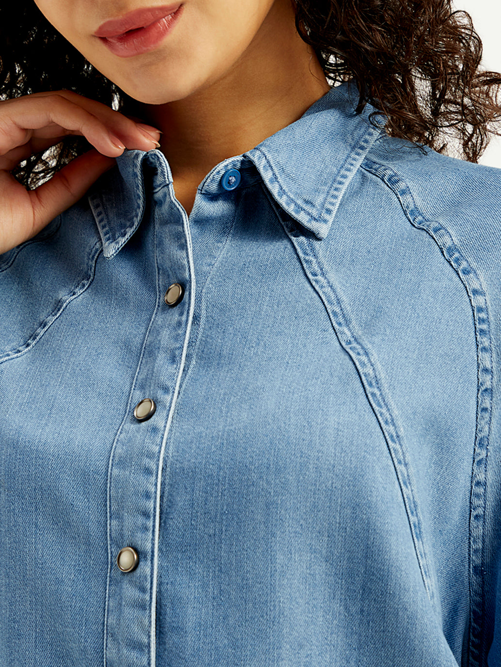 Women's Solid Regular Fit Denim Shirt - Detail View