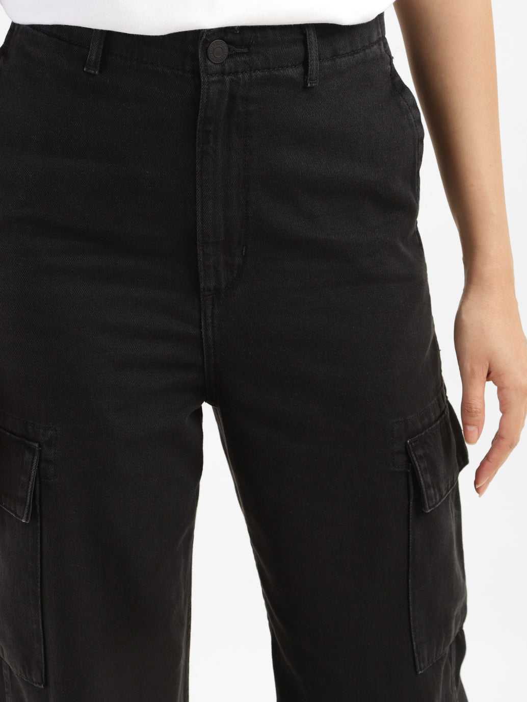 Women's High Rise Black Loose Fit Cargo Jeans - FrontDetails View