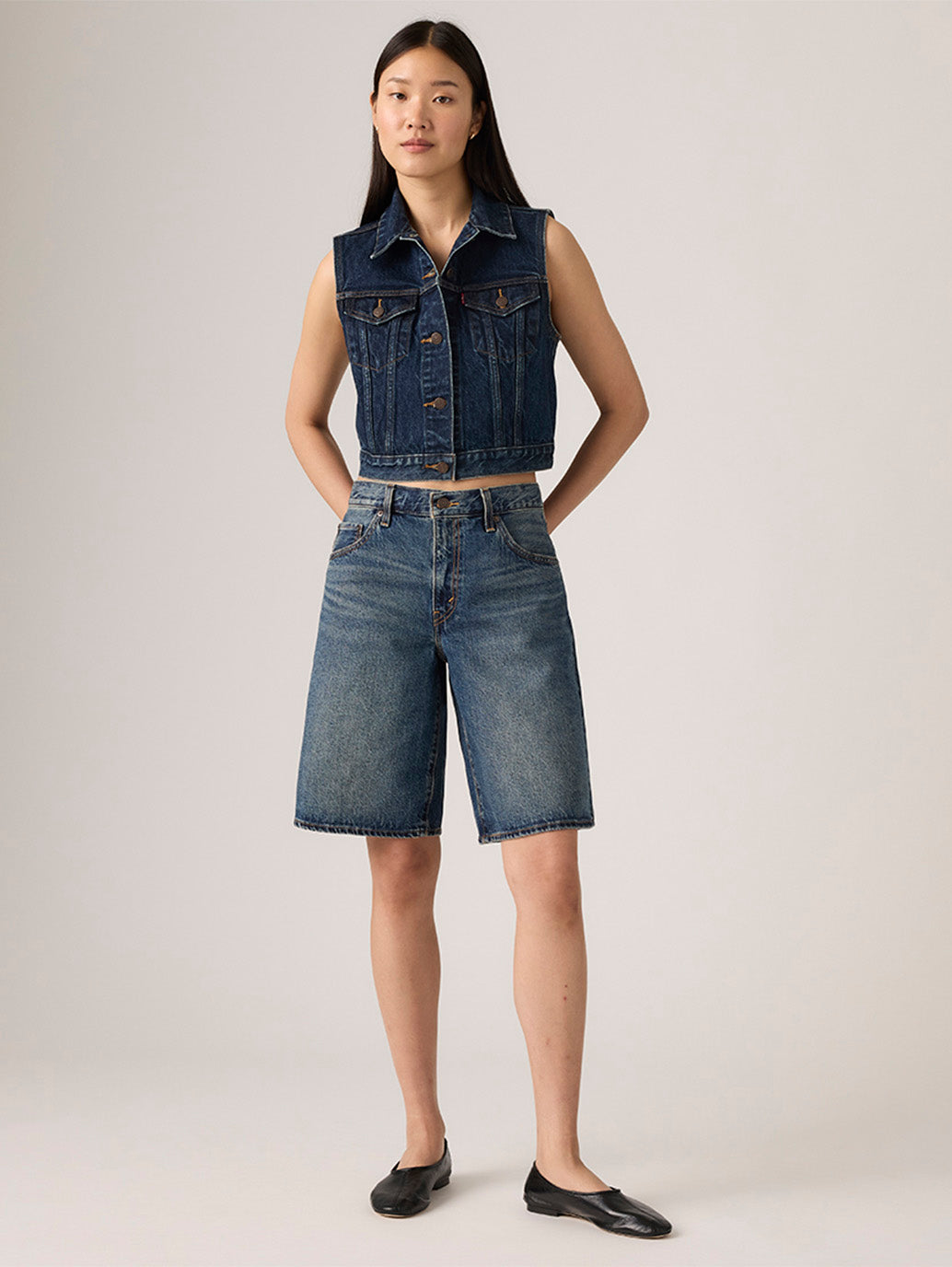 Women's Tinted Mid Rise Dark Indigo Baggy Fit Shorts