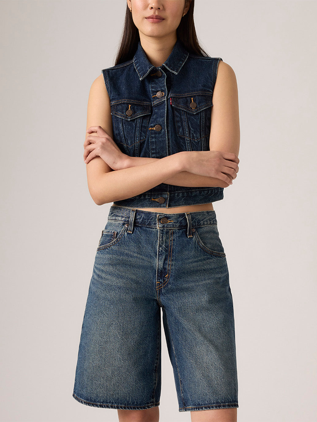 Women's Tinted Mid Rise Dark Indigo Baggy Fit Shorts - Detail View