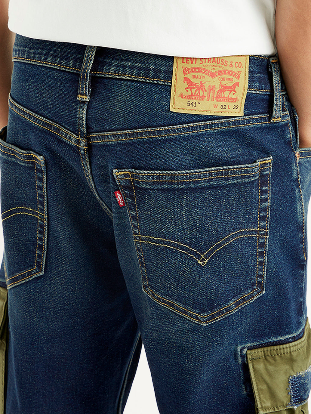 Men's 541 Tapered Fit Navy Cargo Jeans - Detail View