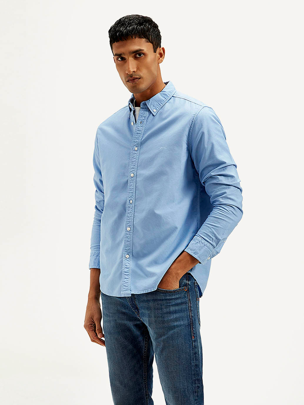 Men's Solid Dyed Slim Fit Shirt - Side View