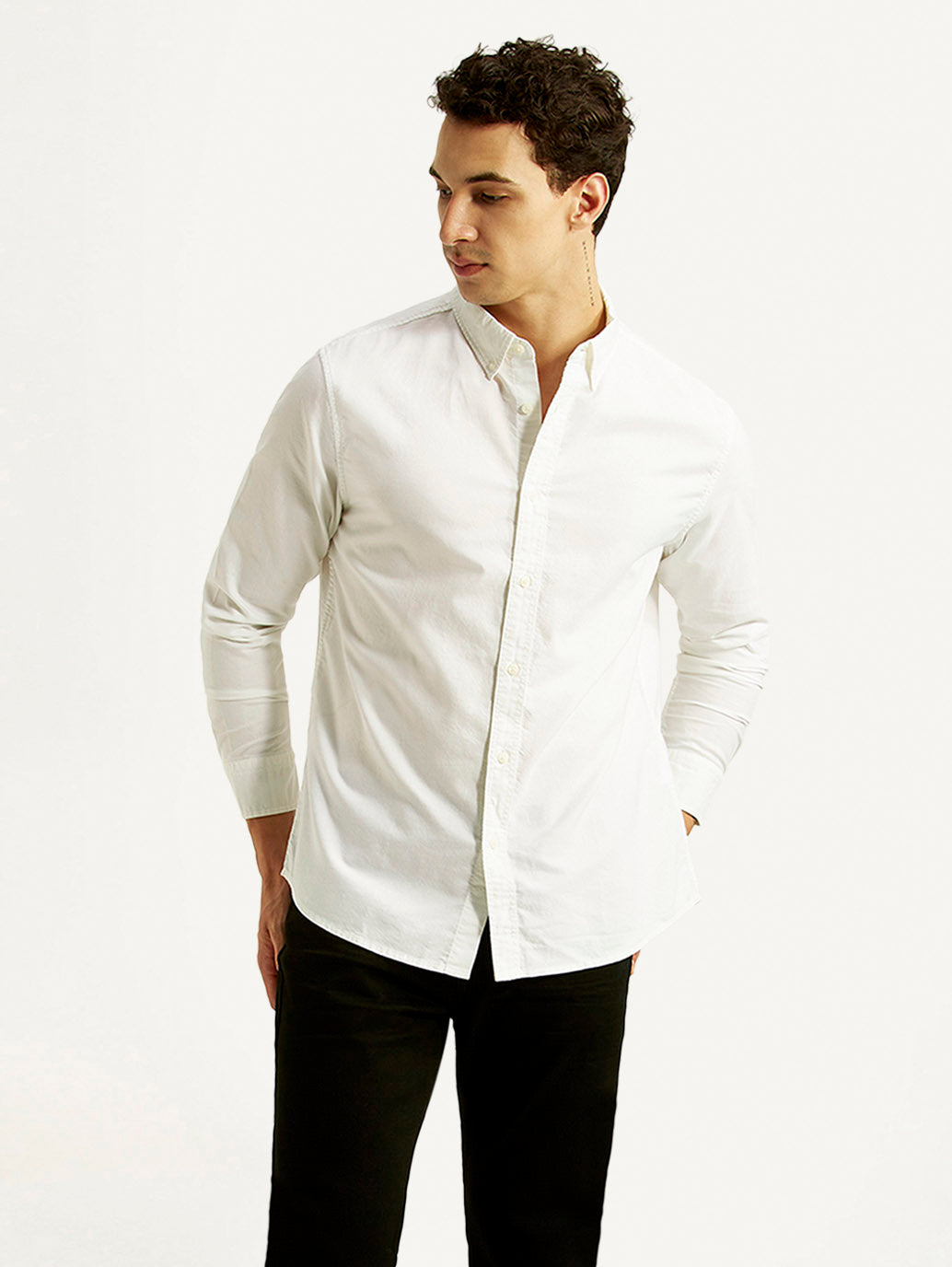 Men's Solid White Slim Fit Oxford Shirt